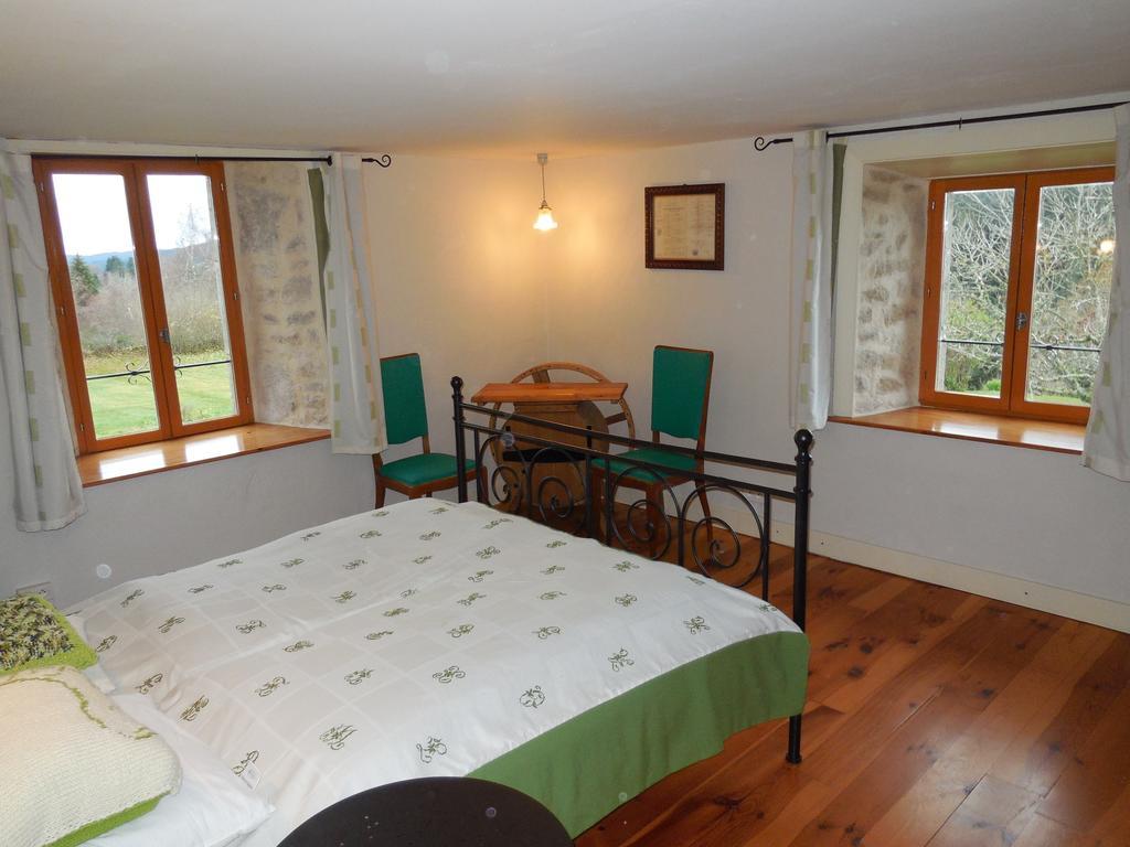 Saint-Germain-l'Herm Domaine Le Sauzet B&B 객실 사진